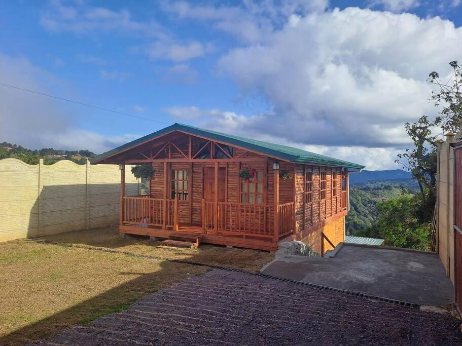 Chalet Cebra - The Spot For Great Sunset Views! *