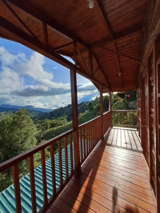 Cebra - The Spot For Great Sunset Views! Chalet