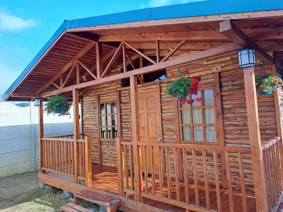 Chalet Cebra - The Spot For Great Sunset Views!