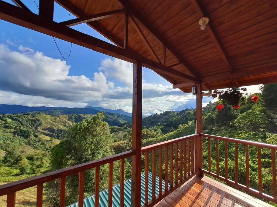 Chalet Cebra - The Spot For Great Sunset Views! *