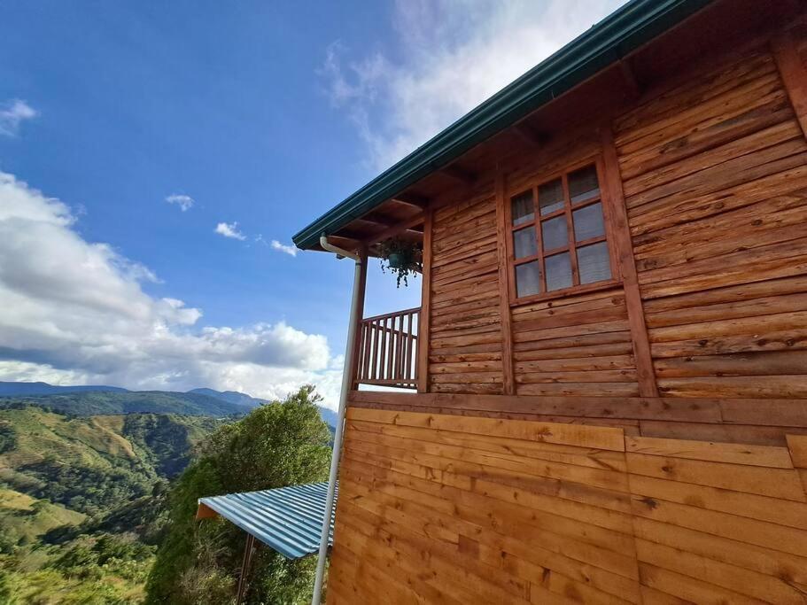 Chalet Cebra - The Spot For Great Sunset Views! *